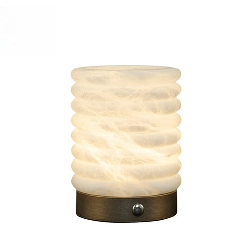 Ledningsfri bordlampe Skumring i marmoreret glas og messing — Bo Studio