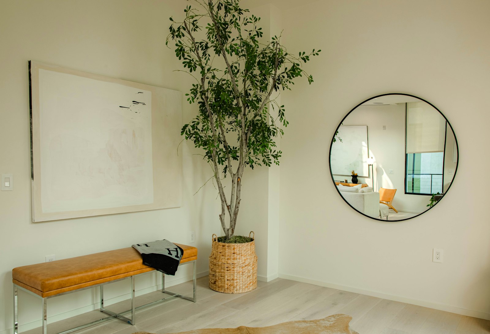 Spejl med træramme — Bo Studio